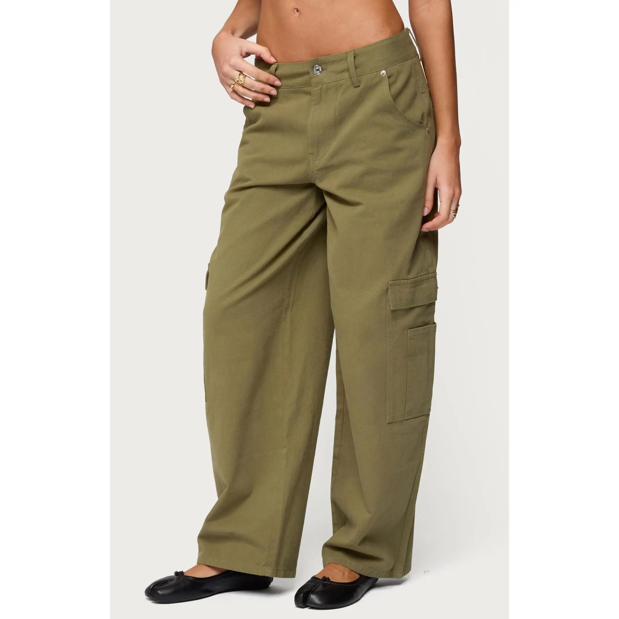 Edikted Women's Jadah Low Rise Baggy Cargo Pants