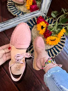 Perla  Lace up pink