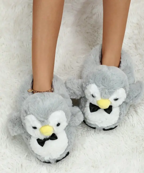 Autumn/Winter Plush Cartoon Penguin Indoor Slippers, Warm Couple Slippers, Funny Slippers, Cute Party Slippers