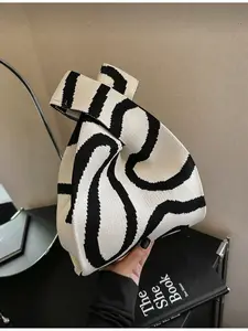 1 Geometric Pattern Crochet Tote Bag Mini Beach Bag for Vacation Summer Must Have Stylish Handbag Fashionable Bohemian Bag Travel Accessories