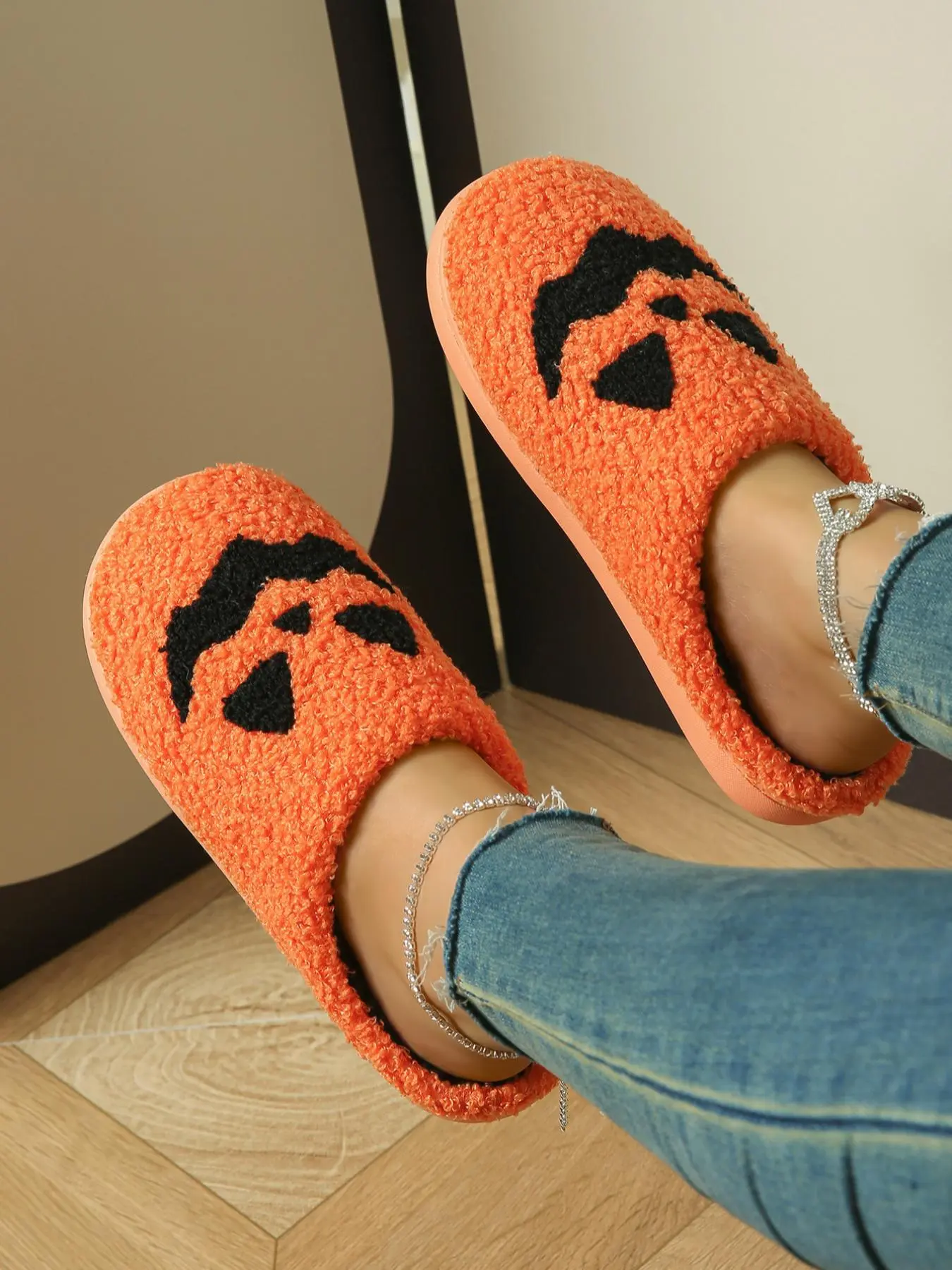 Women's Halloween Themed Cartoon Bat Face Design Slippers, Casual Soft Comfortable Home Slippers, House Slippers, Warm Slippers for Indoor & Outdoor Use for Fall & Winter, Footwear