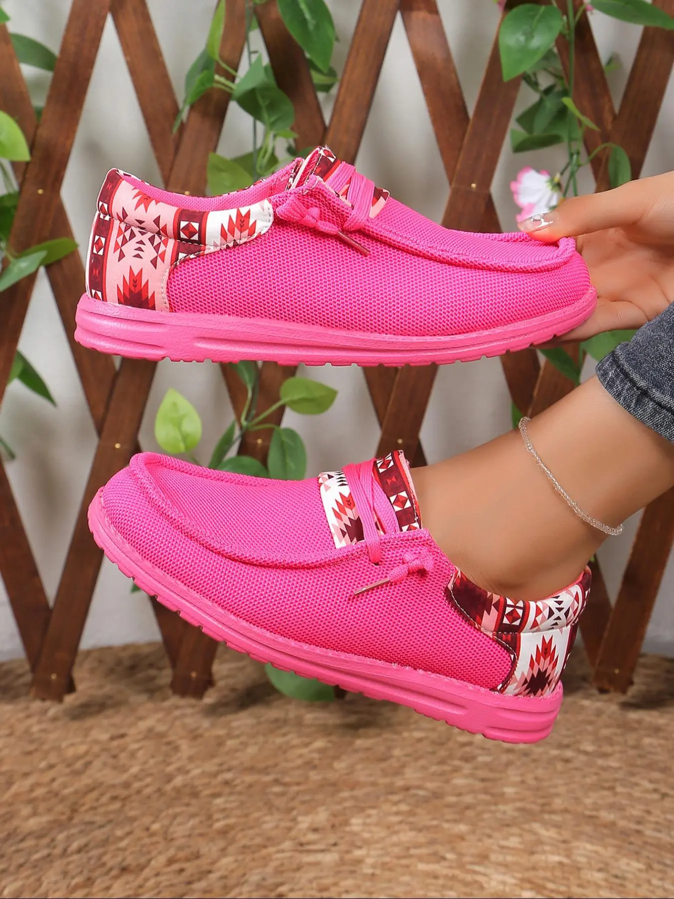 Women's Fashionable Ethnic Pattern Slip on Style Sneakers, Casual Comfortable Breathable Lightweight Sports Shoes, Female All-match Round Toe Shoes for Daily Wear, Breathable Slip ons, Breathable Summer Footwear
