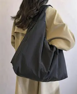 Women's Solid Color Textured Draped Tote Bag, Back To School, Large Capacity Beige Shoulder Bag, Casual Trendy Versatile High-quality Textured Commuter Boho Work Bags, Ladies Purse, Unique Lightweight Stylish Tote Bag