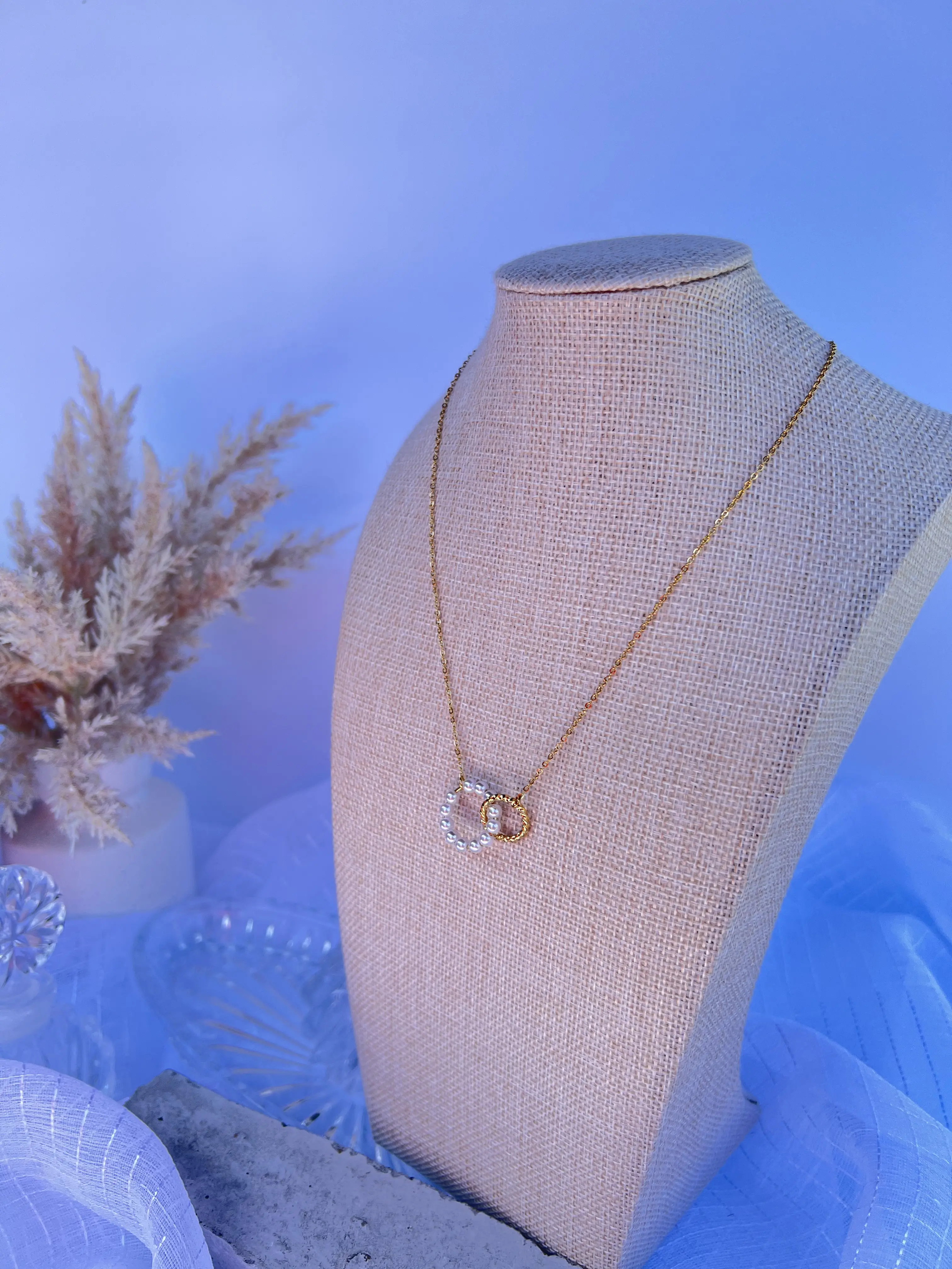 Interlocked Circles Beaded Gold Necklace