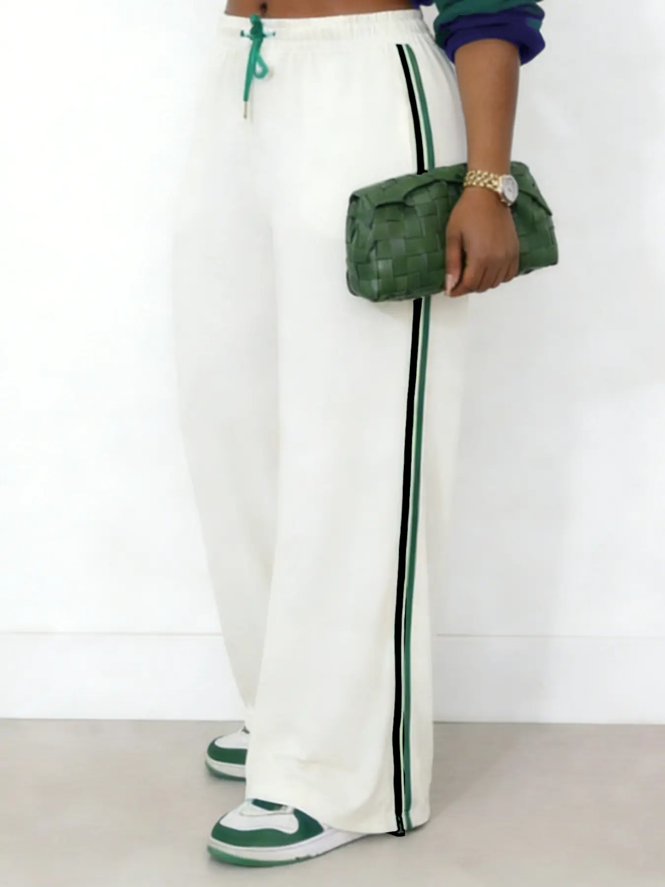 Cloudy White Side Stripe Wide Leg Casual Comfy Sporty Sweatpants Casual Sports Bottoms （Exra Length/Tall Fit）
