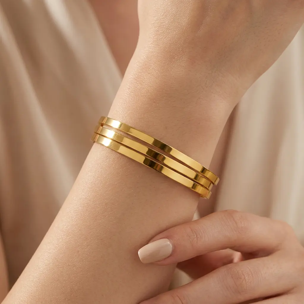 Women's 3Pcs Gold-Toned Bangle Bracelets Set - Elegant Minimalist, Basic Casual, Plain Smooth Stackable Round Classic Wrist Accessories, Everyday Layered Jewelry Gift, Classic Wrist Accessory, Daily, Female, Metal, Pull On