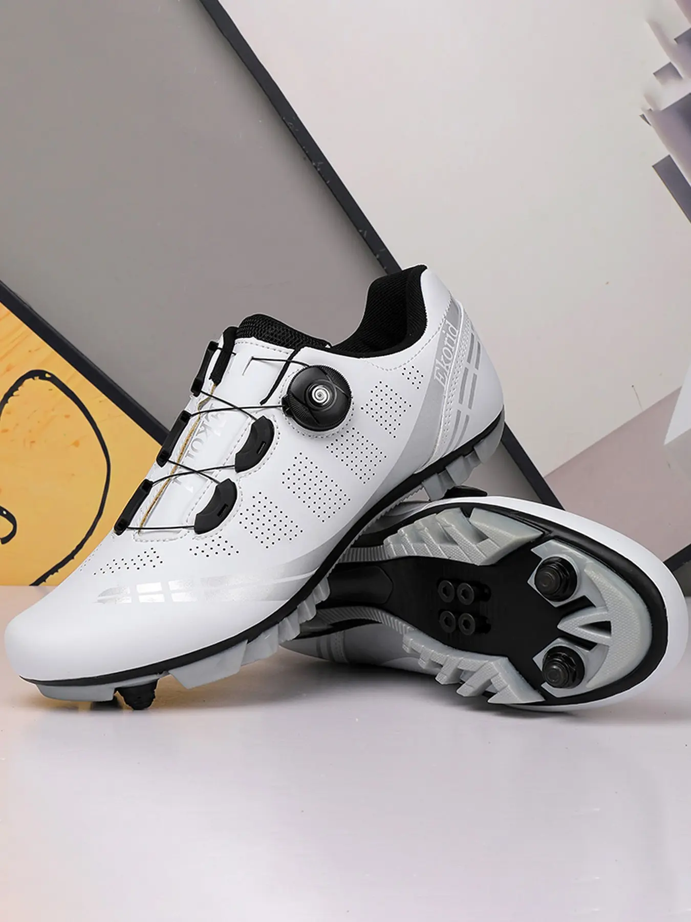 Unisex Mountain Bike Shoes, MTB Shoes, SPD Cycling Shoes, Cycle Shoes, Quick-Release Buckle, Breathable Pores, Lightweight & Durable, Ideal for All Terrains, Perfect for Cycling Enthusiasts