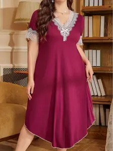Women's Plus Size V-Neck Lace Patchwork Sleepwear, Elegant Homecoming Robe, Comfortable Fitted Lace Trim Nightgown for Women, Comfy Sleepwear for Summer, Sleepwear for Women, Women's Solid Color Cami Lounge Dress, Loungewear, Casual