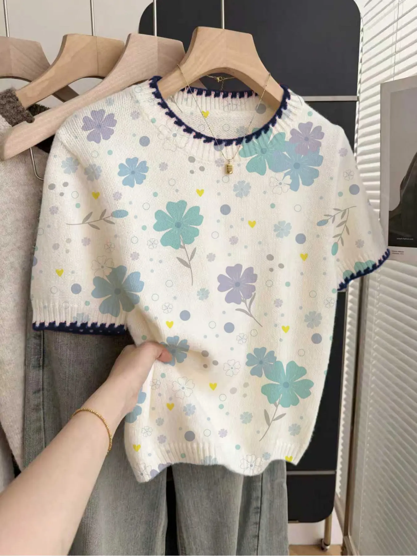 1 piece + French retro loose round-neck short-sleeve contrast piping beige women's contrast floral print spring and summer knitted top, summer top, casual top, knitted top, Knitwear, Knit Pullover Top