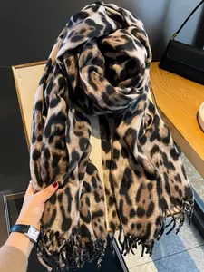Women's Leopard Print Scarf Winter Faux Wool Shawl, Casual Fringe Design, Warm Neck Wrap for Fall & Winter, Korean Style, Fluffy Soft Scarf