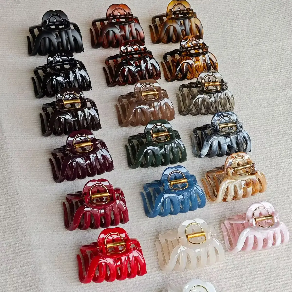Jumbo Deep-Toothed Shark Claw Clip for Thick & Long Hair, Beach Fashion Hair Accessory