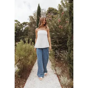 Kendall Straight Leg Jeans - Embroidery Medium Wash