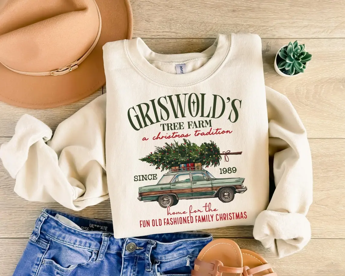 Vintage Christmas Tree Car Crewneck Sweatshirt, Retro Holiday Graphic Pullover