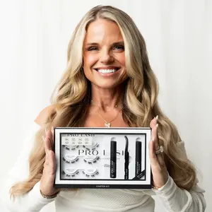 Lisa Wilson Starter Kit Cosmetic Makeup Lash Kit