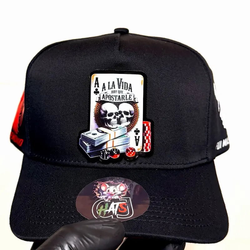 MAS ÁNGEL QUE DEMONIO HAT