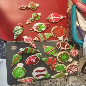 Christmas Ornament Cookie Cutter Set -6 Pieces In Assorted Designs - Stainless Steel