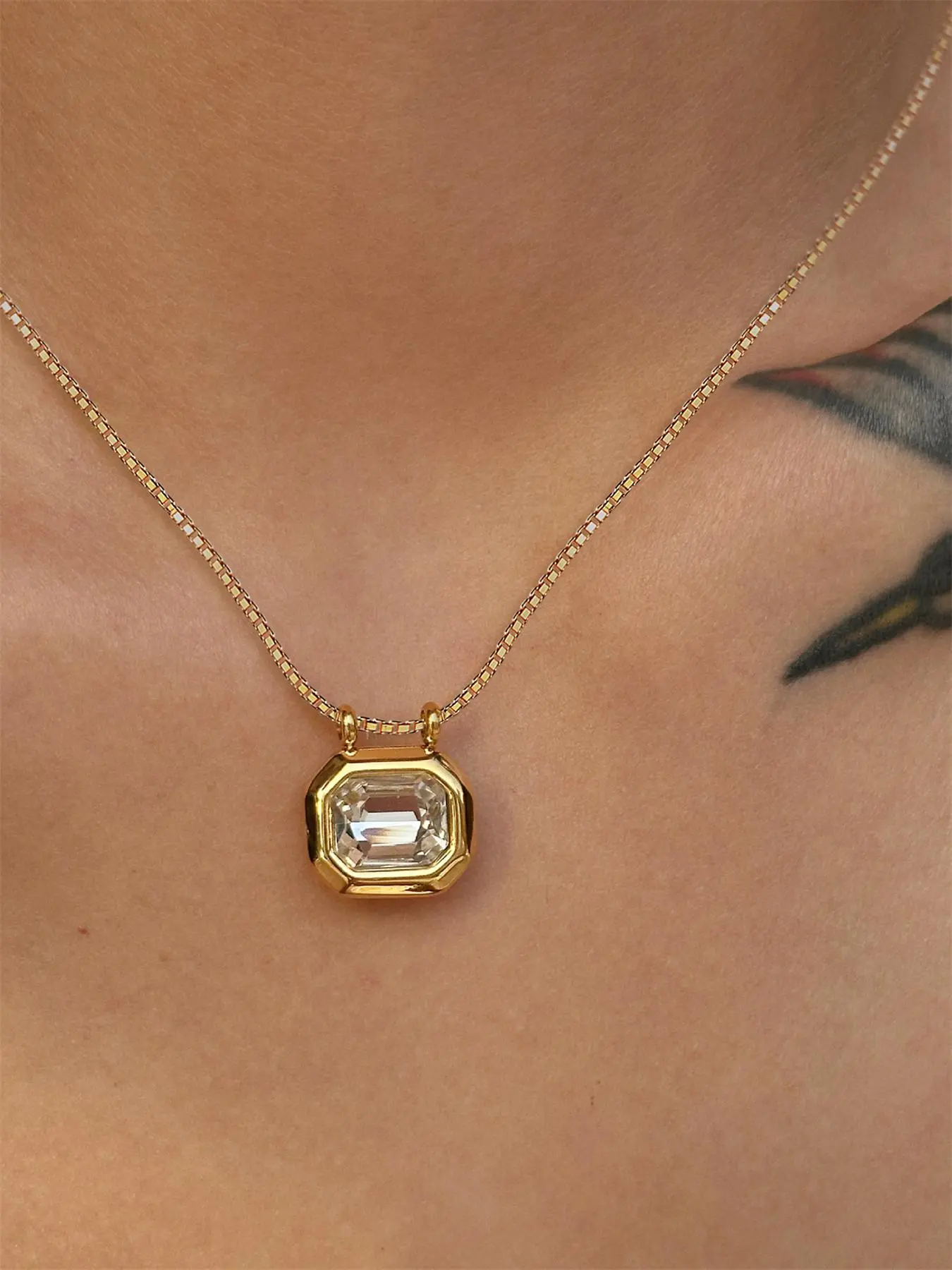 Women's Artificial Zircon Decor Geometric Pendant Necklace, Decorative Necklace, Cubic Zirconia Pendant, Rhinestone Decorated Necklace, Sparkling CZ Necklace, Chic Jewelry As Gift for Girlfriend