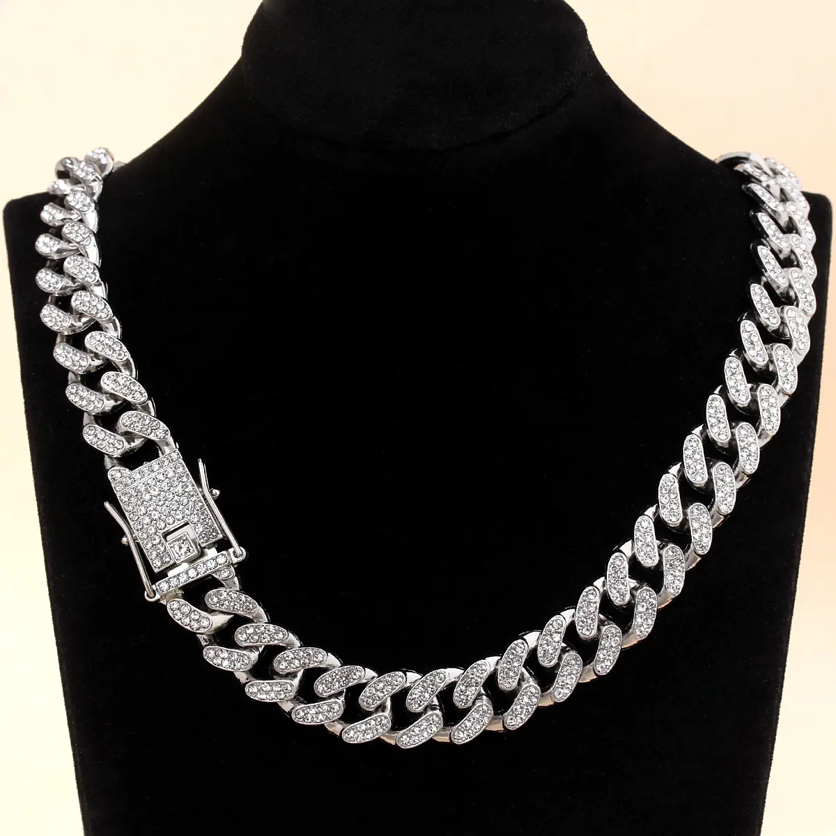 1Pc Hip‑Hop Punk Alloy Cuban Chain Rhinestone Necklace, Unisex Fashion Jewelry, Exaggerated Birthday Gift