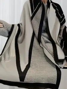 Plus Size Women's Geometric Pattern Warm Scarf, Soft Comfortable Color Block Shawl, Stylish Fall Winter Accessory for Ladies, Soft Fabric, Multipurpose Scarf