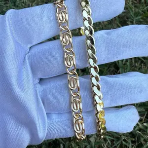 Elegant Bracelet Plated in Designs 8" - Gold-Tone Chain Style Jewelry Accessory