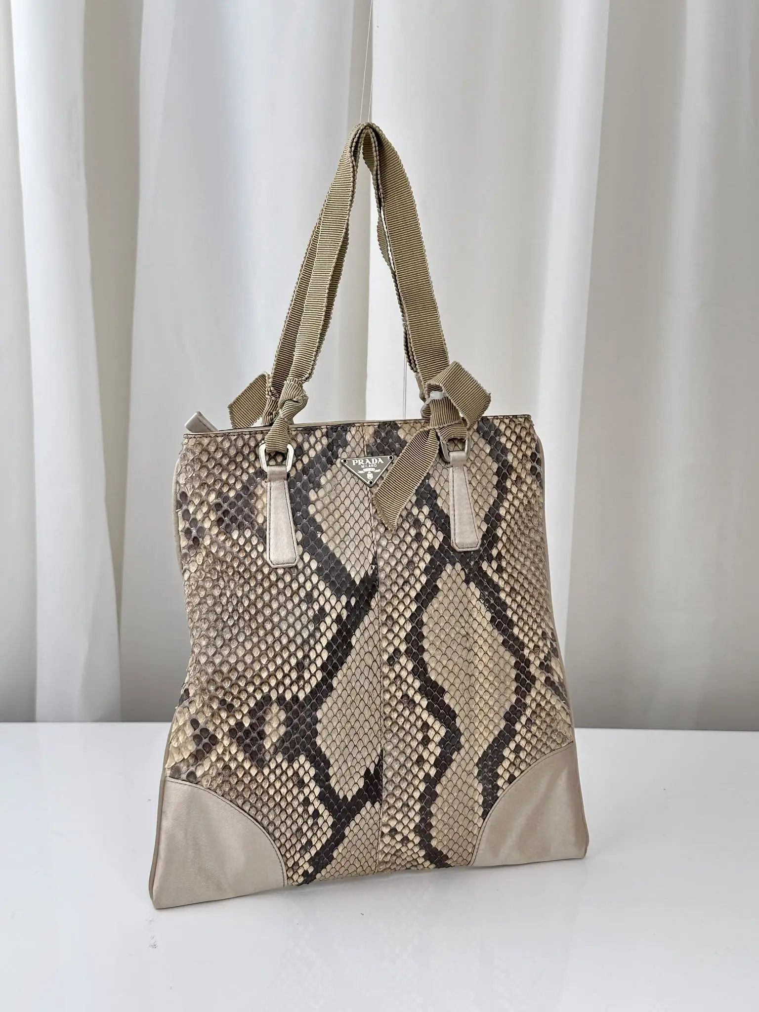 Pre-owned PRADA Leather Shoulder Bags Python Satin Handbag MR28052026B464