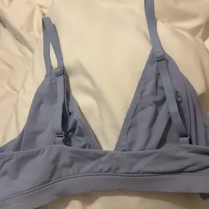 INLYRIC Women's Inbarely Triangle Bralette Plunge Unlined Seamless Bra No Underwire Sexy Comfortable Everyday SpringStatements