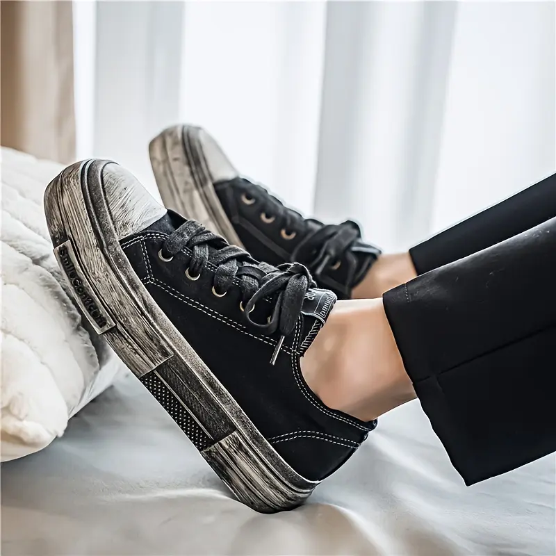 [Distressed Canvas Skate Shoes] Vintage Style Street-Inspired Men's Canvas Skate Shoes - Distressed Solid Color Lace-Up Low Top Sneakers for Casual, Daily Wear - All-season Fabric Lined Rubber Sole Skateboarding Shoes with Round Toe