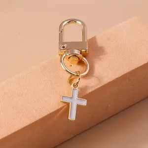 Easy-Penetration Keychain, Keychain For Bags, & Alloy Key Ring, Alloy Material, Backpack Hanging Decor, Women's Gift Pendant, Stylish Accessory
