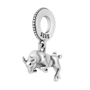 MULA 925 Silver-plated Spanish Bull Pendant - A symbol of strength, courage and passion, compatible with Pandora bracelets and necklaces, a perfect gift for travelers and men or women