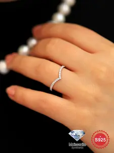 S925 Sterling Silver Synthetic Moissanite V-shaped Engagement Ring, Moissanite Rings, Fashion Accessories for Women, Trendy All-match & Exquisite Jewelry for Birthday Gift