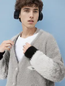 Menswear Fluffy Men's Cardigans - Unisex American Vintage Color-Block Loose Knit Tops, Gradient Design, Long Sleeves, V-Neck with Buttons, Casual Knitwear for Spring/Autumn/Winter, Ideal for Commuting & Home Wear
