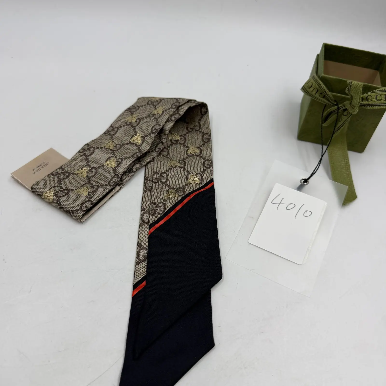 Pre-owned GUCCI AsShown Bag Accessories 4010 GG Supreme Silk Neck Bow / Twilly Scarf 26.04.30