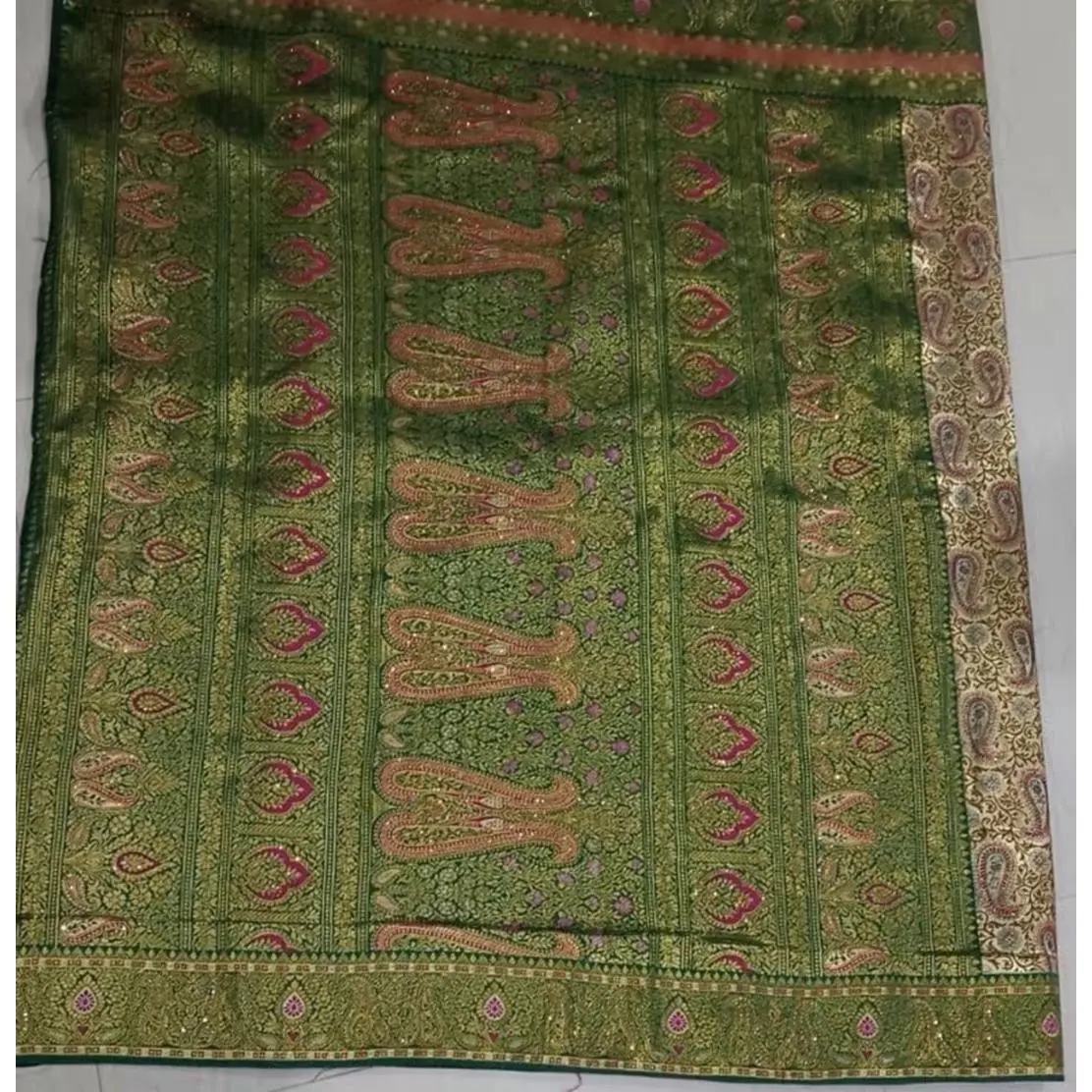 Silk Saree with Diamonds Blouse Size 40-46 Green Paisley Pattern Traditional Indian Wear