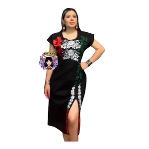 Vestido tricolor con abertura