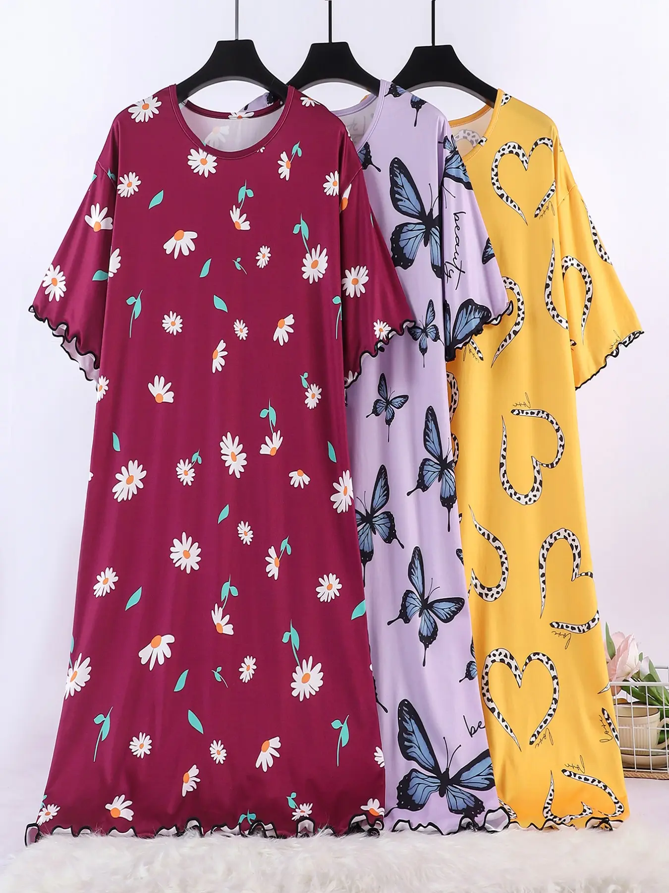 3-Pack Women's Plus Size Summer Nightgowns, Comfortable Elastic Sleepwear, Casual Nightwear, Floral Pattern, Print, Printed Nightgown, Lettuce Hem, Round Neck, Short Sleeve, Casual Loose Fit, Floral Print Nightdress