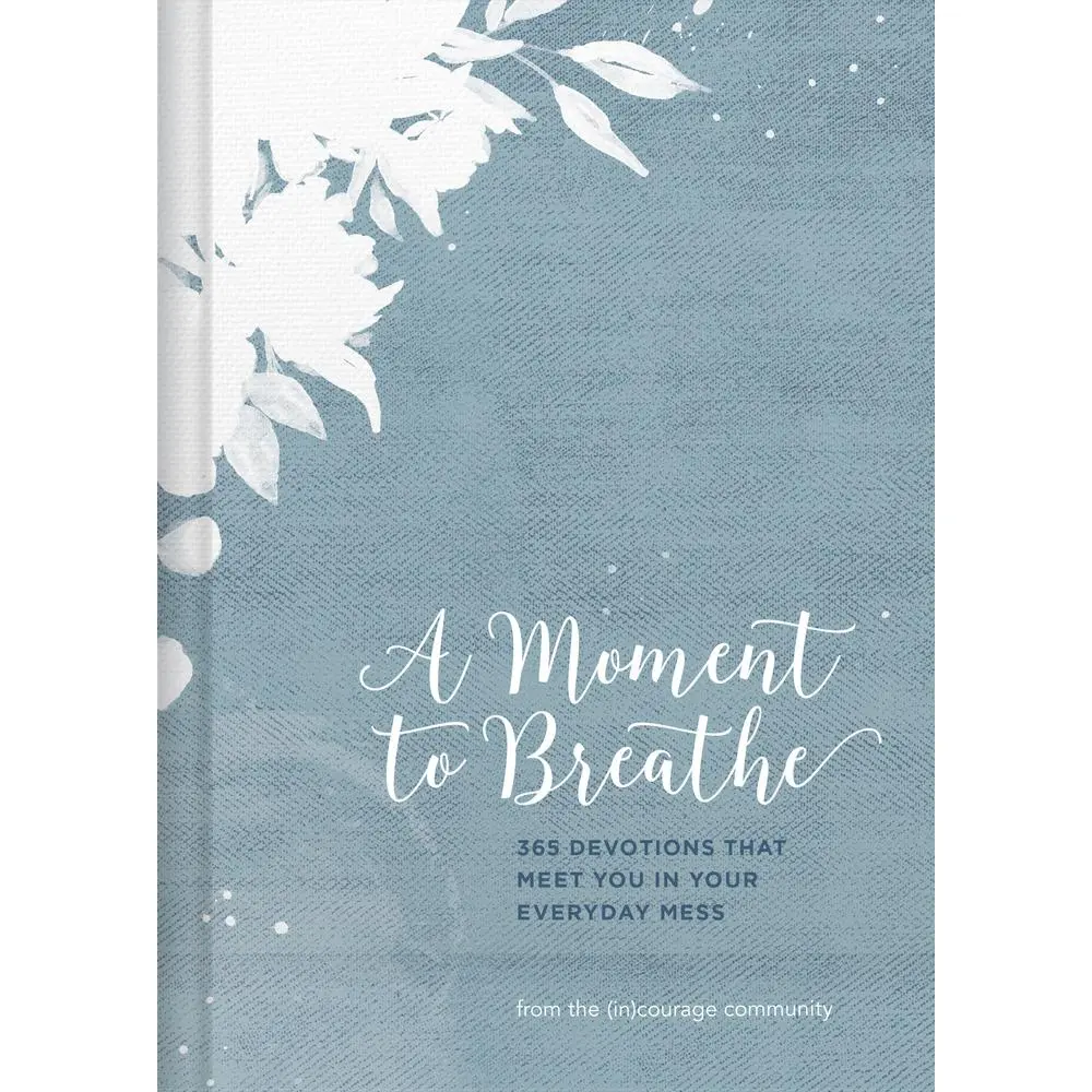 USED Book - A Moment to Breathe: 365 Devotions That Meet You in Your Everyday Mess by (in)Courage (Hardcover) - english