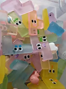 diy chamrs resin figuers pen toppers