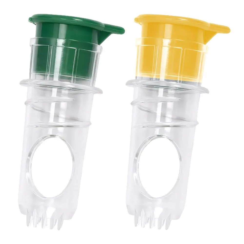 Portable Manual Lemon Squeezer, Twist Citrus Juicer Reamer, Handheld Lime Orange Juice Extractor Mini Kitchen Gadget Fruit Lightweight