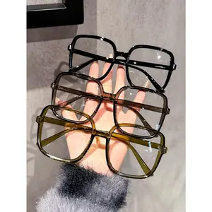 3/4 PC S Fashion Oversized Square Plastic Frame Clear Glasses For Daily Life Take Photo Clothing Accessories.