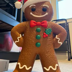 XL Gingerbread Man – Oversized Holiday Cheer