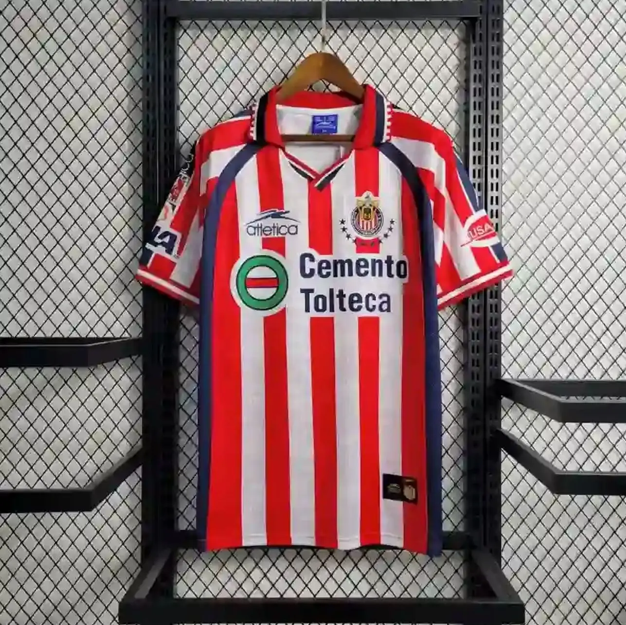 Retro Chivas 1999 Talla Xl Calidad Premium Soccer Jersey, Rare Soccer Jerseys, Vintage Jerseys, Soccer Jerseys, Vintage Soccer Jersey, FootballFashion, SoccerUniform, Retro Soccer Shirt, Gift for Men, Unisex, Retro Y2K Stlyle