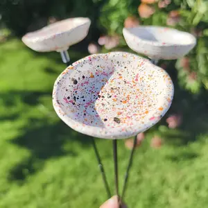 3-Pack Colorful Butterfly Bee Watering Dishes, Resin Decorative Pollinator Stirrers, Garden Art Decor, Perfect Gift for Nature Lovers, Outdoor Patio Decoration