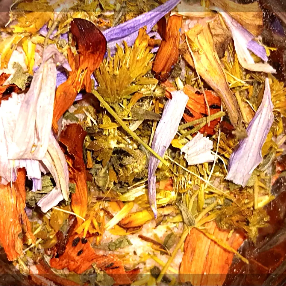 Custom Blended Herbal Detoxification Energy Cleansing Salt Baths With Many Various Spiritual Herbs & Flowers Paired, Created For Every Occasion.All has the benifits of Healing properties.  Negative Energy,Evil Eye Removal,  Chakra Clearing,And Balancing.