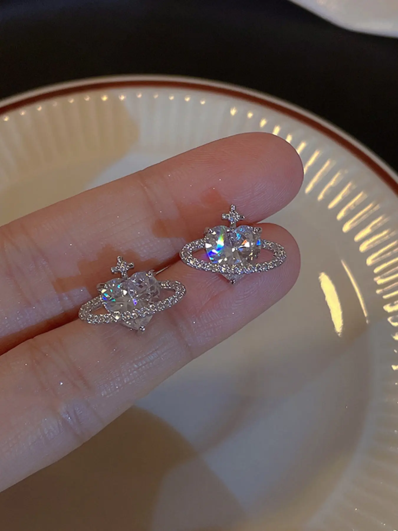 Sparkling Heart Planet Brilliant Stud Earrings, Heart Shaped Earrings, Elegant Artificial Zircon Earrings for Women, Artificial Zirconia Earrings, Shining Earrings, Earrings Jewelry
