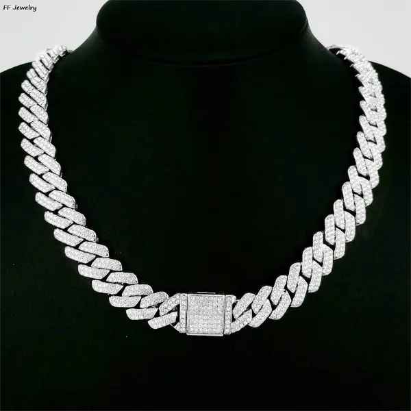 Hip Hop Cuban Link Chain Necklace, 14MM Iced Out Rhinestone Diamond Jewelry for Men and Women, Silver Color, Cuban Chain Link Necklaces, Hip Hop Jewellery, Blinged Out Style, Diamond Bling Necklaces
