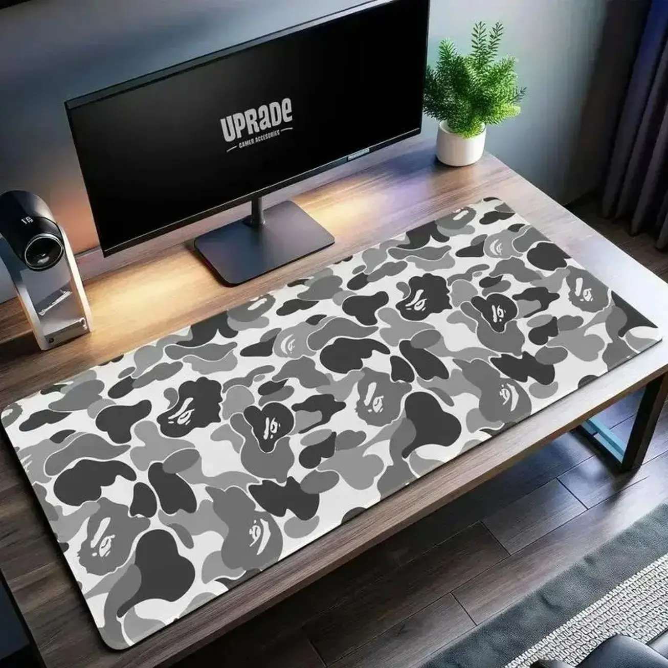 Trendy Gaming Mouse Pad with Iconic Streetwear Design - Camo Desk Mat Black