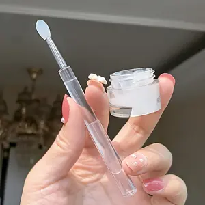Silicone Lip Brush, Silicone Lip Applicator Reusable Lip Mask Applicator, Silicone Lip Brush Retractable Lip Gloss Balm Applicator Eyeshadow Lip Scrub Brush Applicator Lip Applicators Perfect Tools Silicone Brushes Multifunctional Makeup Brushes