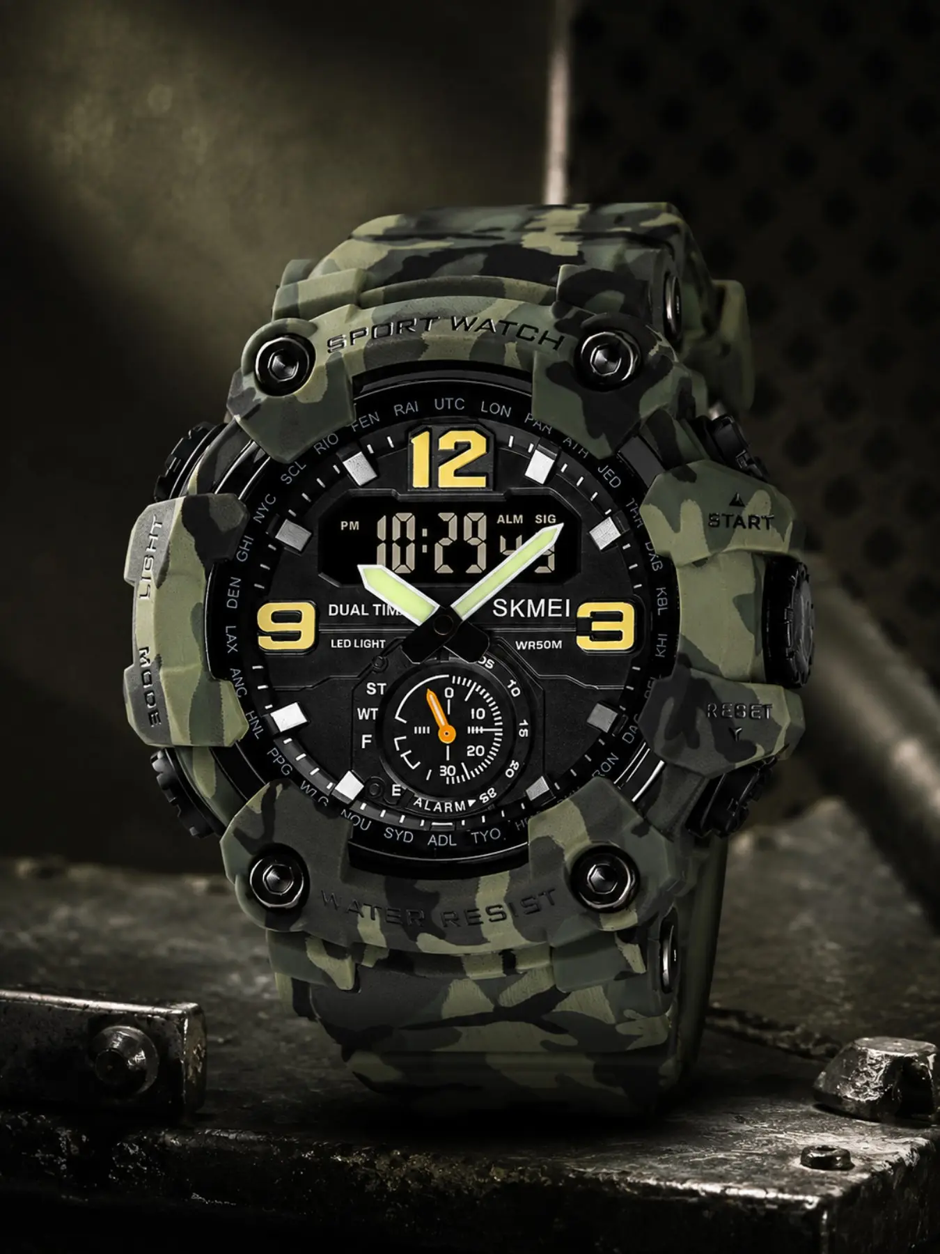 Men's Skmei Large Digital Sport Watch, Digital Multifunctional Watch, 50M Waterproof Multifunction Watch with Night Light and 4 Colors, Dual Time Wristwatch, Ideal for Parties and Gifts