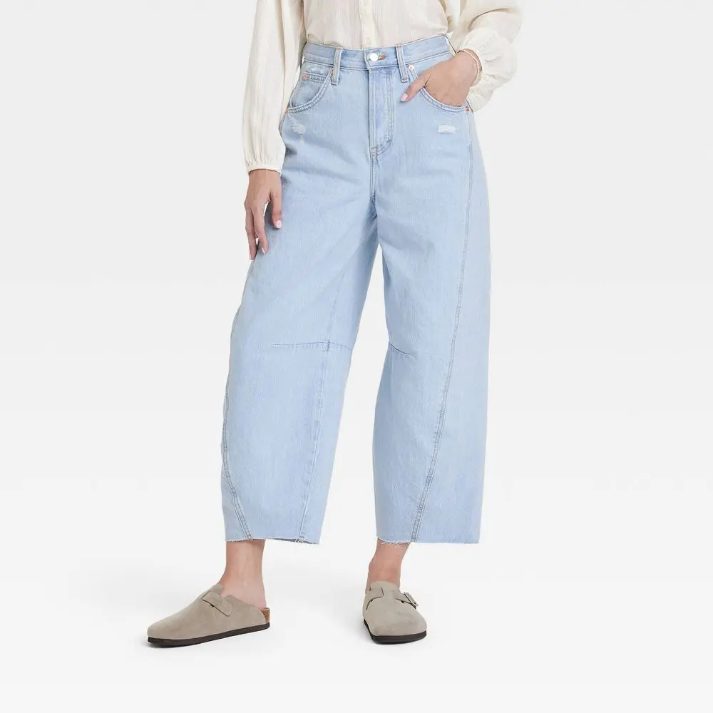 Women's High-Rise Curved Leg Barrel Jeans - Universal Thread Light Blue 14: Heavyweight Denim Curvy Fit