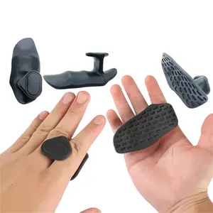 2pcs Silicone Palm Protectors, Convenient Gym Gloves, Anti-Slip Weightlifting Grips, Prevent Calluses, Enhance Hand Strength, Workout Accessories